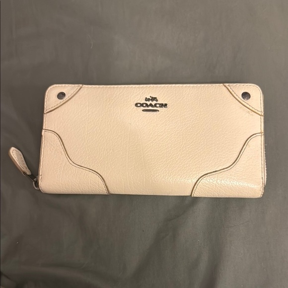 Coach Cream Leather Wallet - Picture 1 of 6